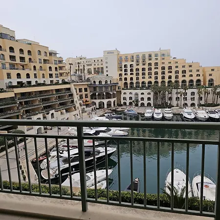 Luxury Near Hilton Apartament *