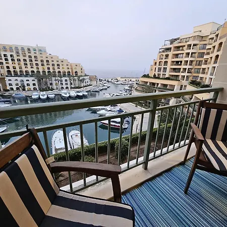 Apartament Luxury Near Hilton St. Julian's